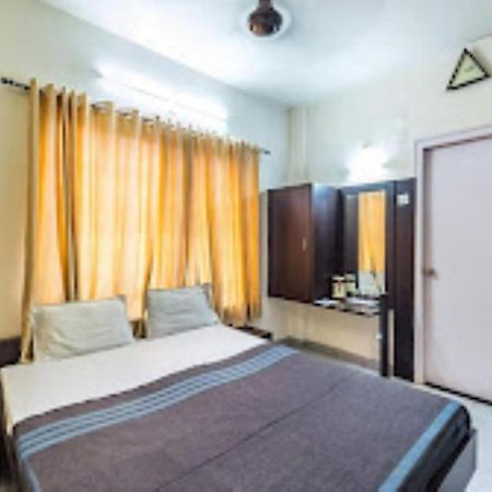 Hotel Abhishek ,Nashik Zewnętrze zdjęcie
